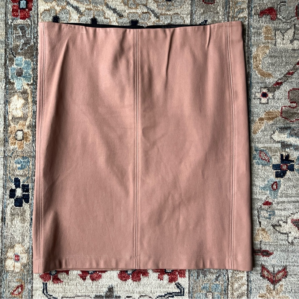 Elegant Neiman Marcus Leather Collection tan leather knee length pencil skirt XL